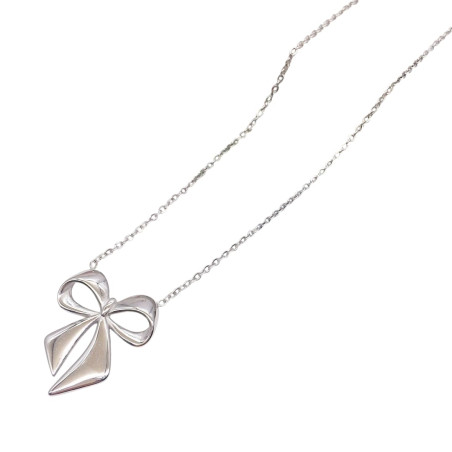 Bow Necklace