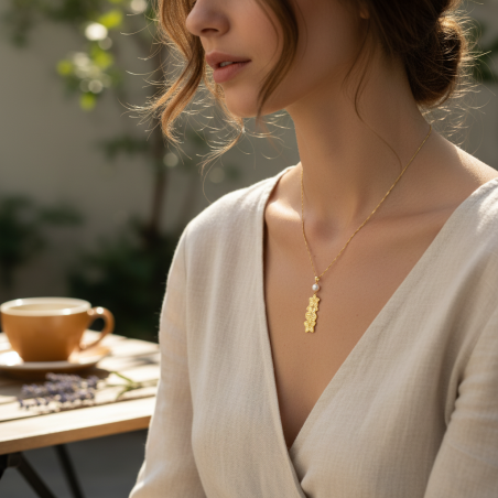 Flora Pearl Necklace
